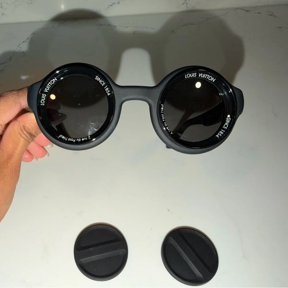 Louis Vuitton Super Vision Round Sunglasses - Picture 2 of 8